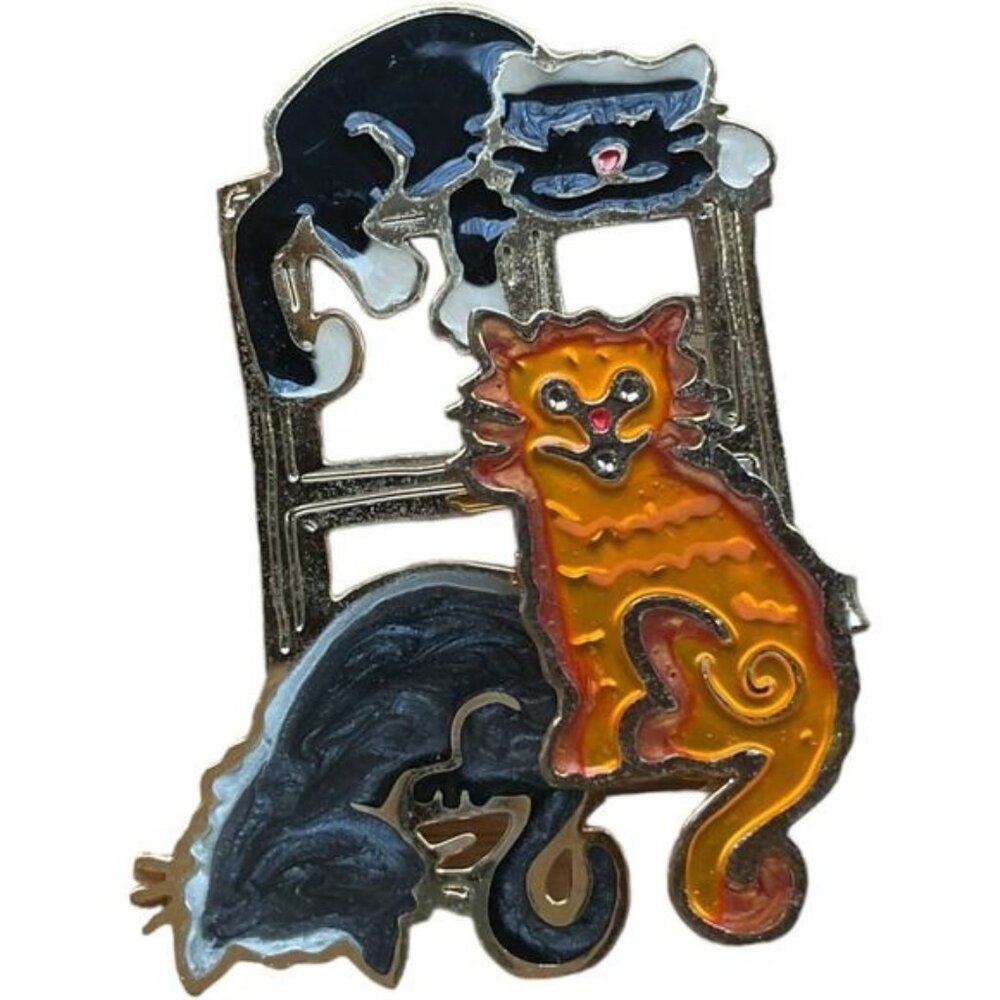 Cat Lovers Enamel 3D Brooch Pin With Playful Kitten Kitty Cats Design